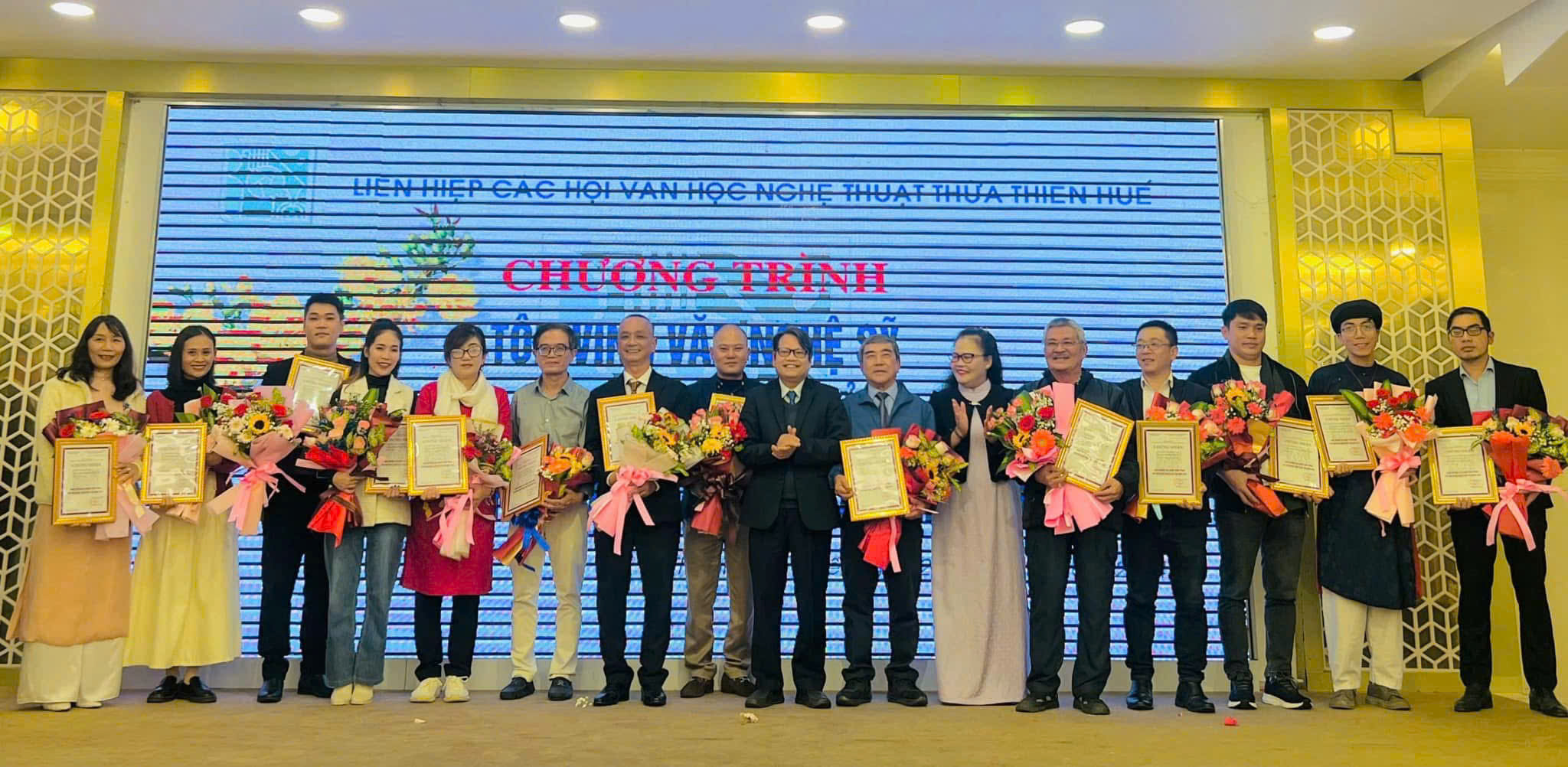 một thời mạ huế giải thưởng